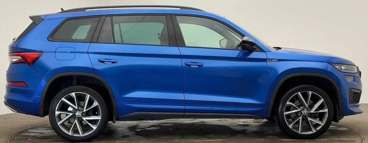 Skoda Kodiaq 2.0 TDI Sportline SUV 5dr Diesel DSG - Image 3