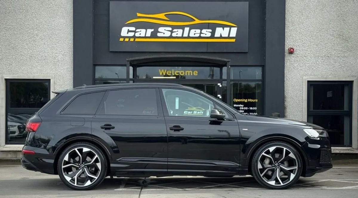 Audi Q7 3.0 TDI V6 50 Black Edition SUV 5dr Diese - Image 3