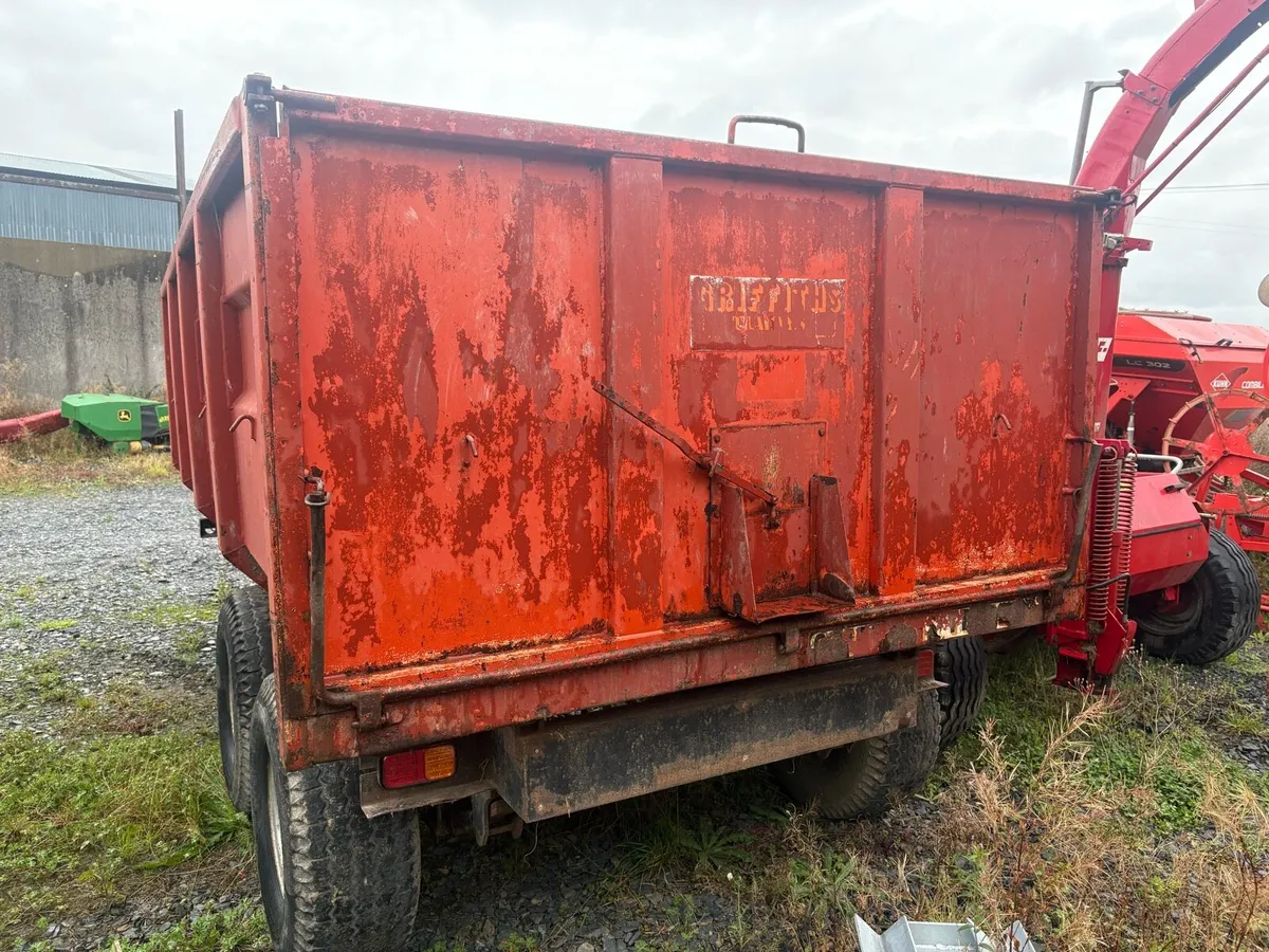Trailer - Image 2