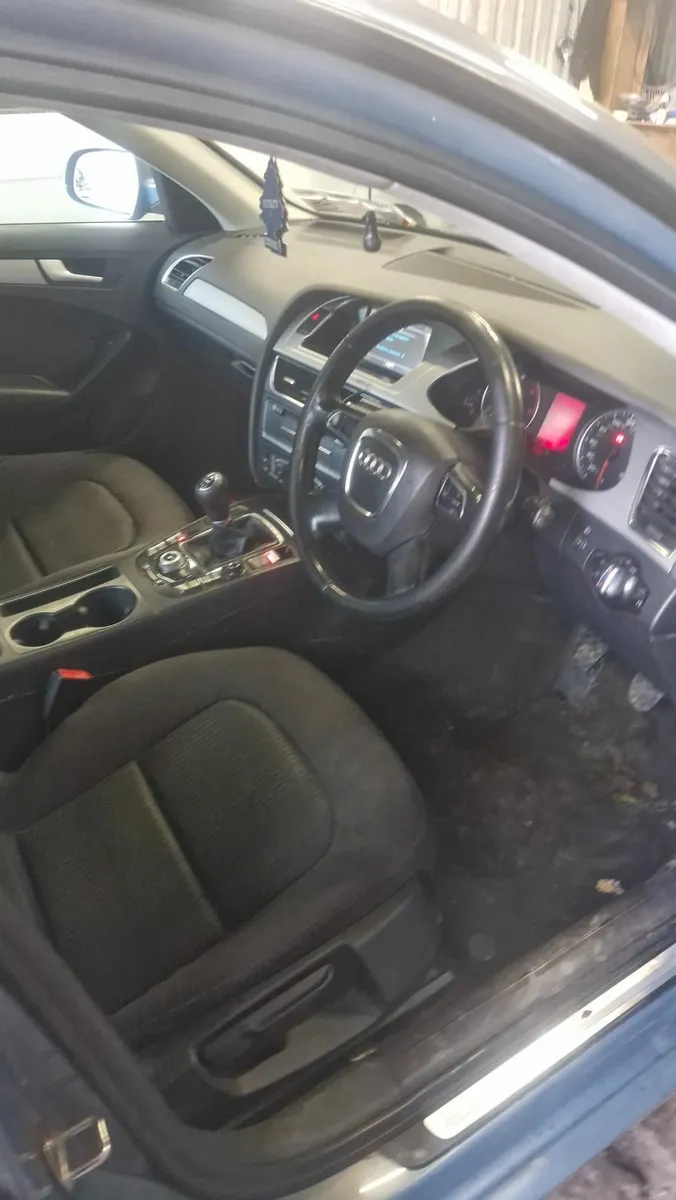 Audi A4 2010 - Image 3