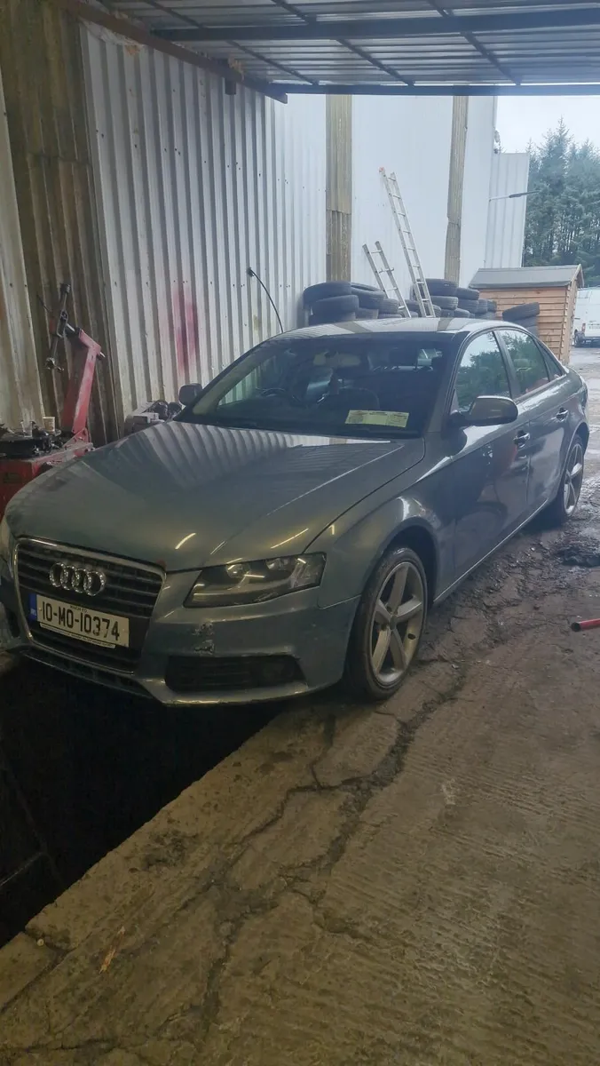 Audi A4 2010 - Image 4