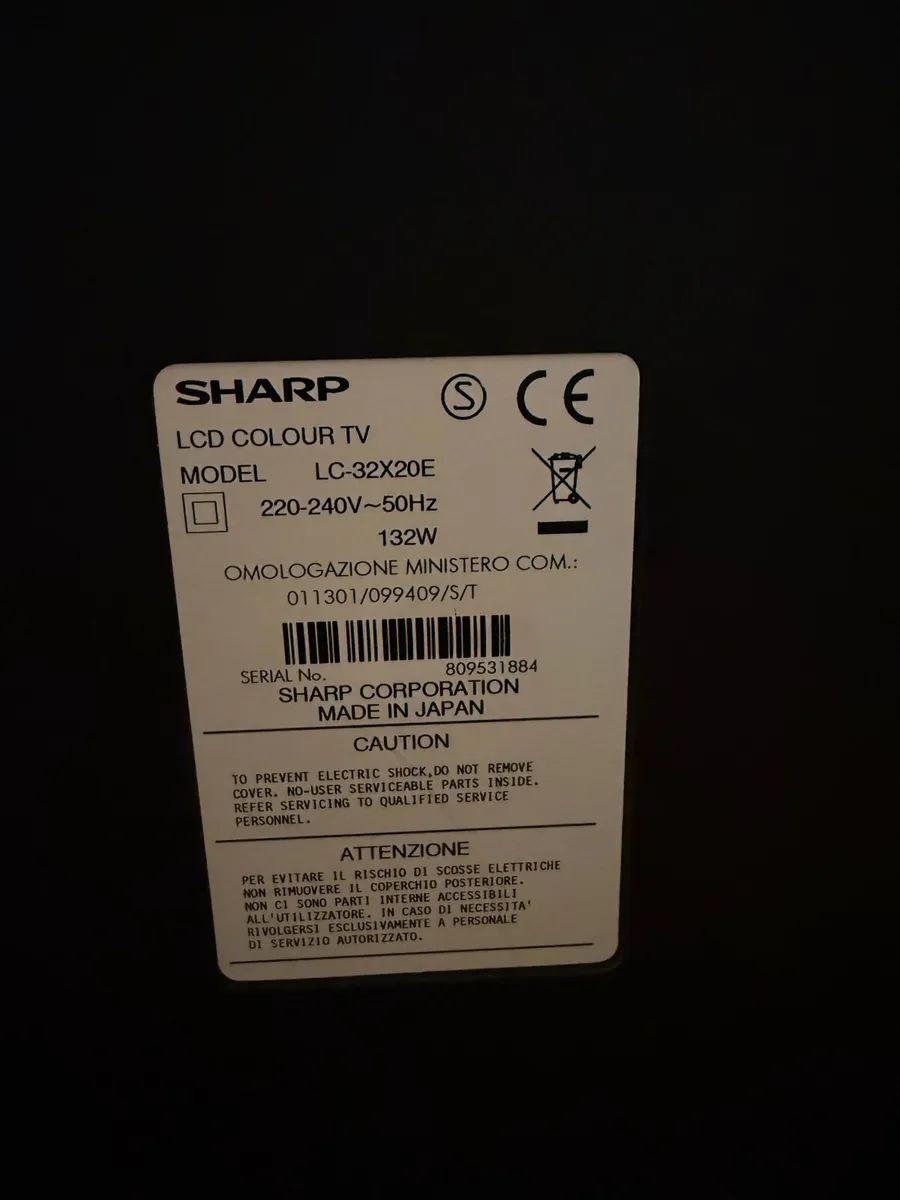 Sharp 32in TV - Image 2
