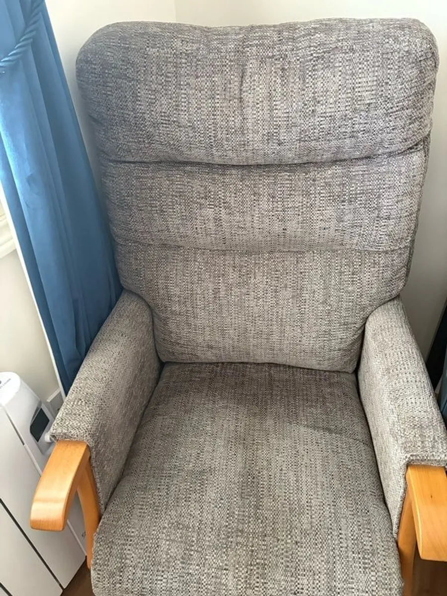 orthapedic chair - Image 2