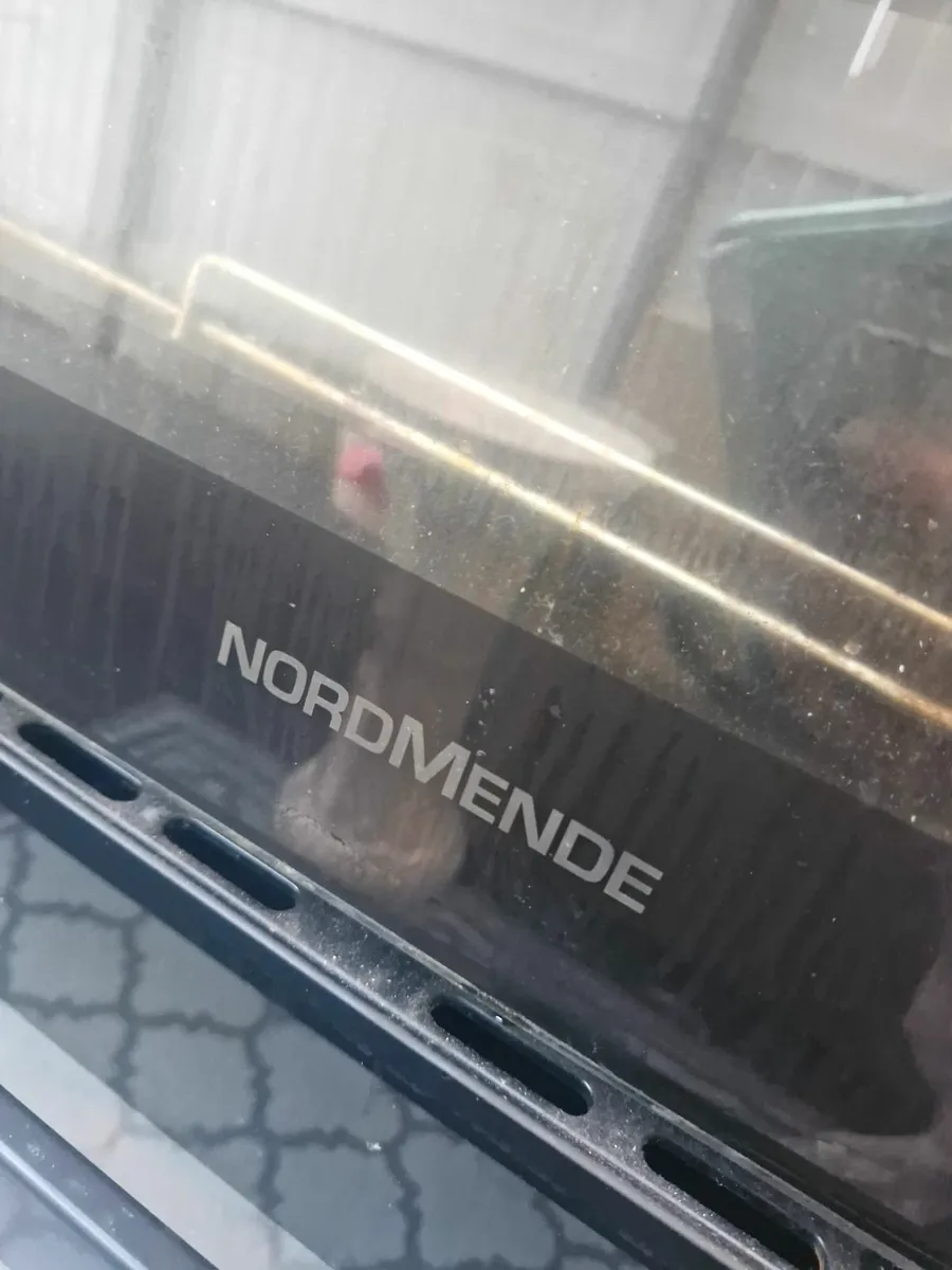 Nortmende freestanding electric cooker