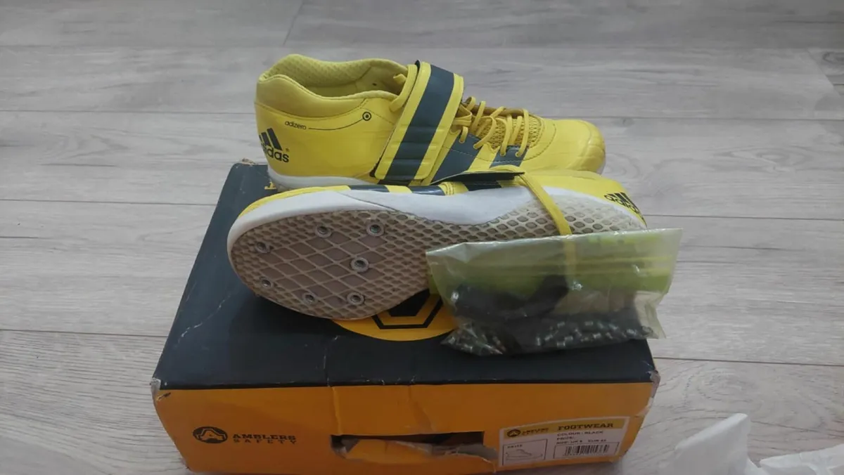 Adidas adizero javelin shoes size 9 - Image 2
