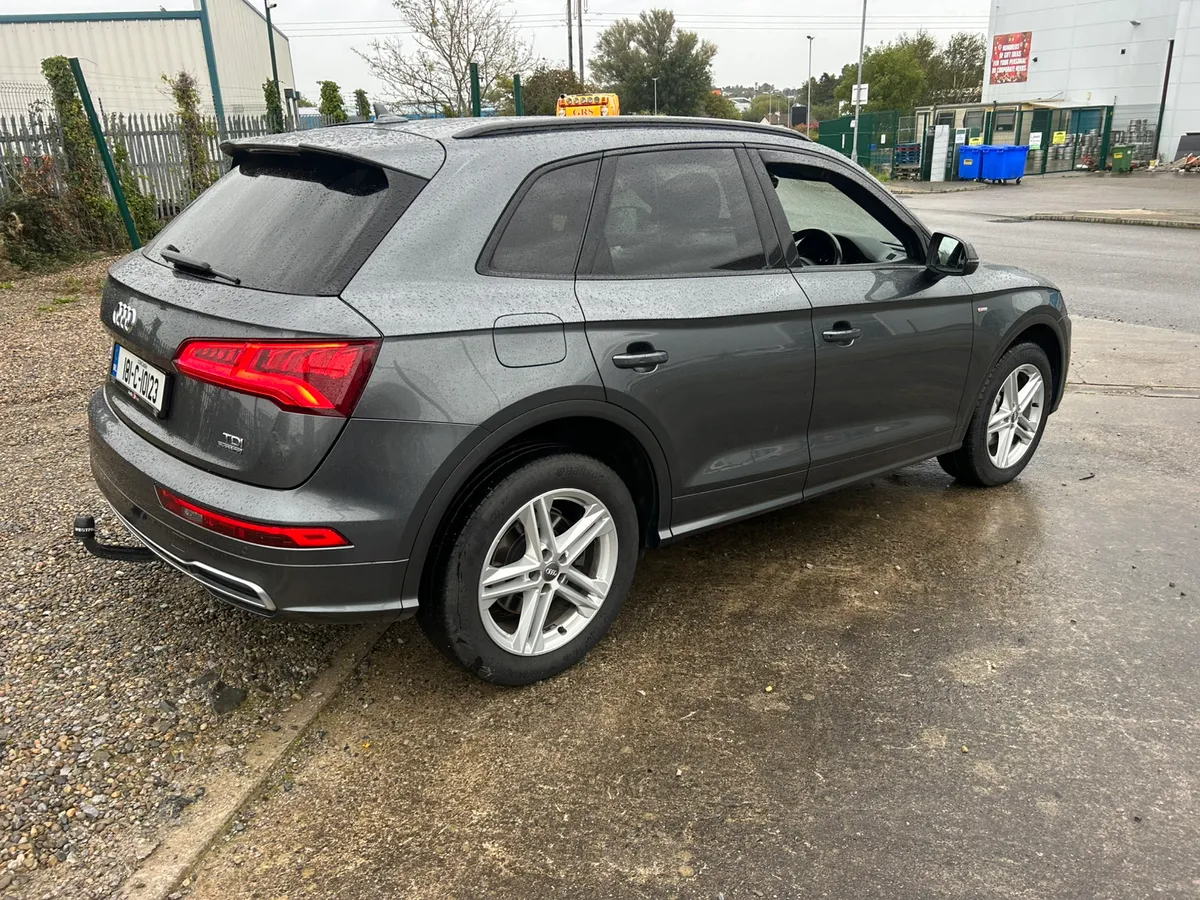 Audi Q5 Automatic  S Line - Image 3