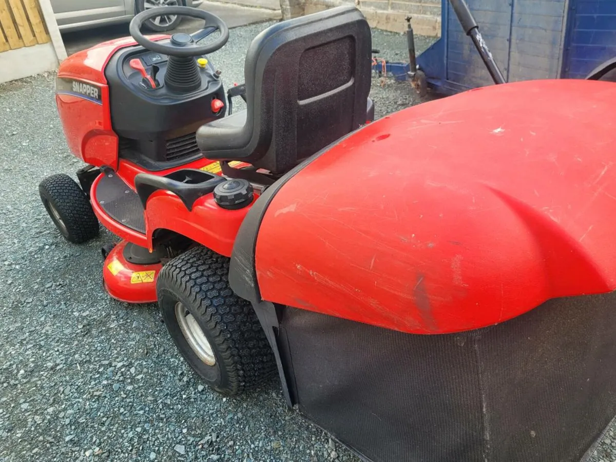 Snapper lawnmower only 165hrs - Image 4