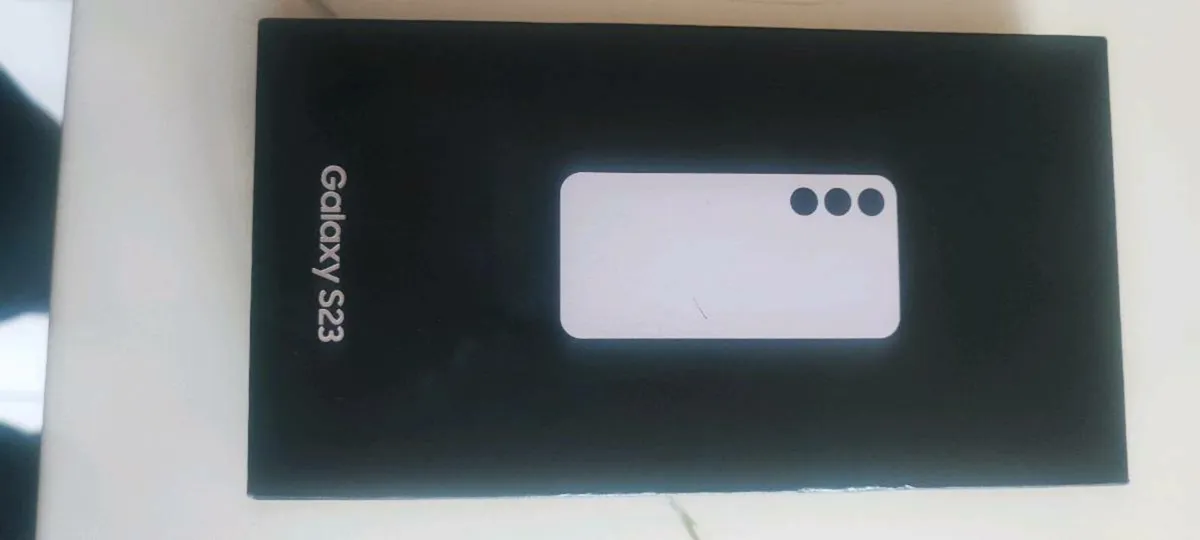Phone - Image 1