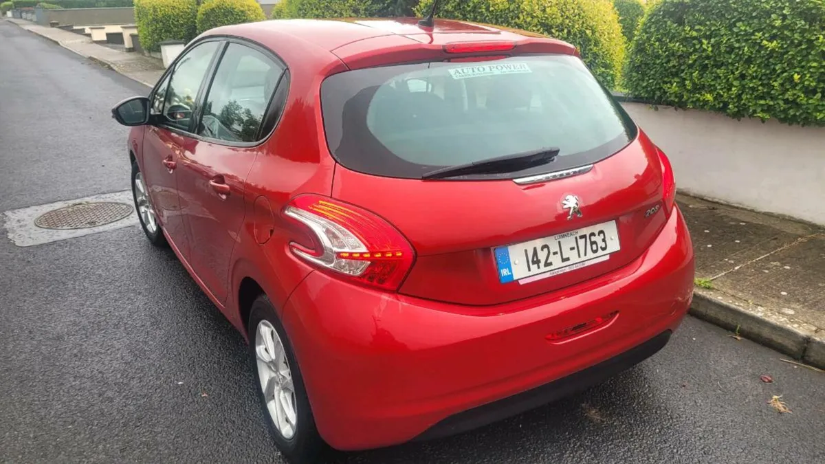 Peugeot 208 year 2014 - Image 1