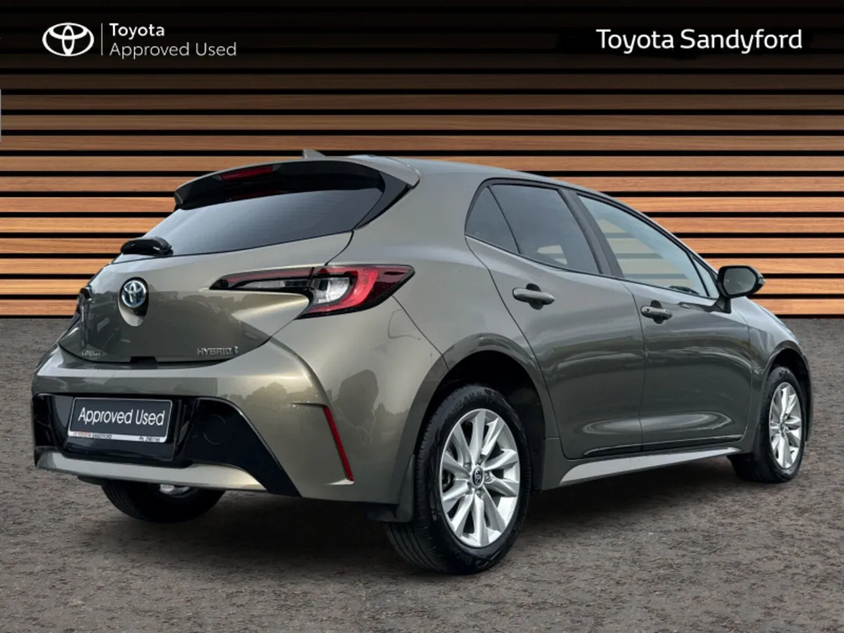 Toyota Corolla HYBRID LUNA HATCHBACK // REAR CAMER - Image 2