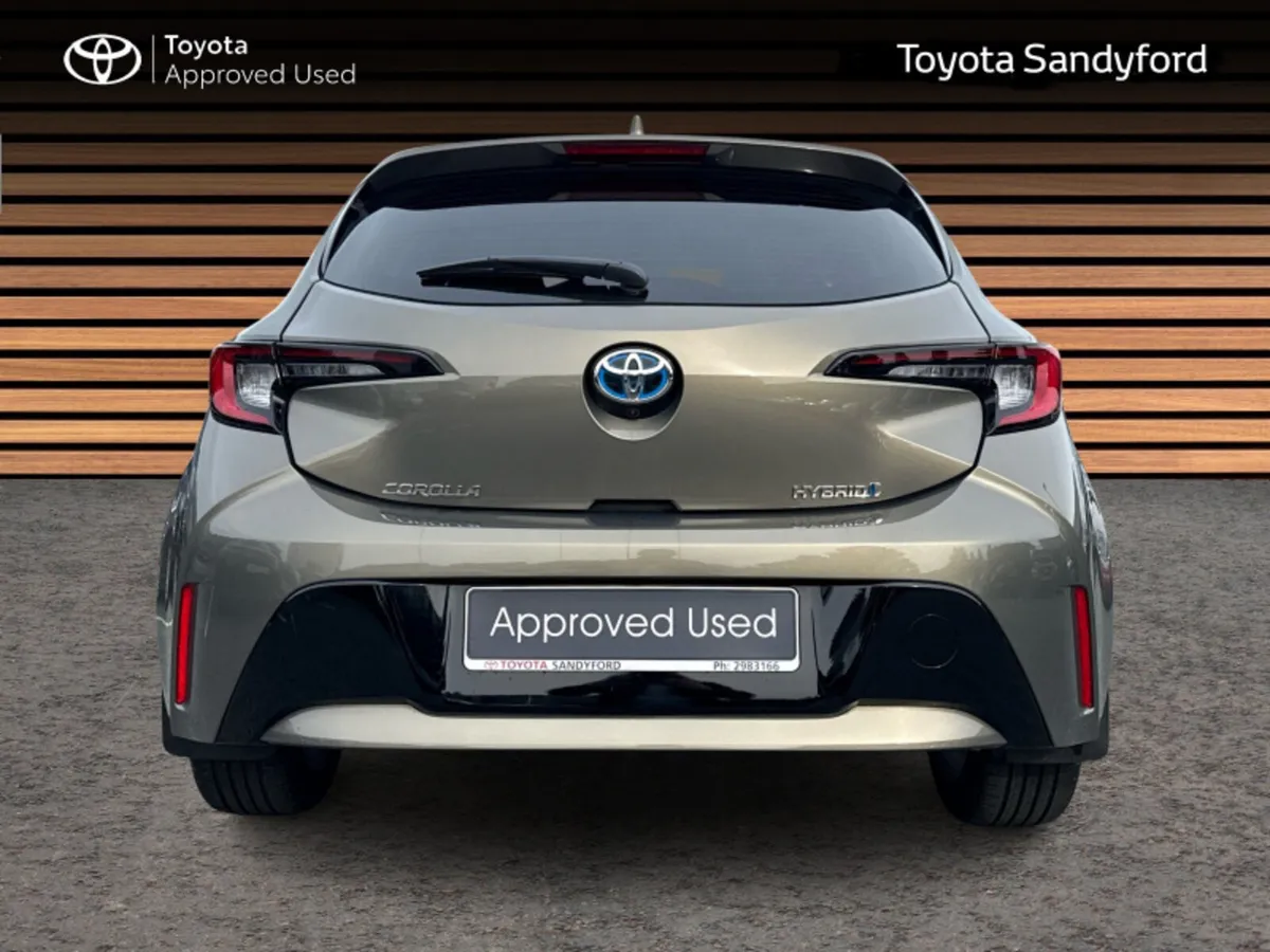 Toyota Corolla HYBRID LUNA HATCHBACK // REAR CAMER - Image 4