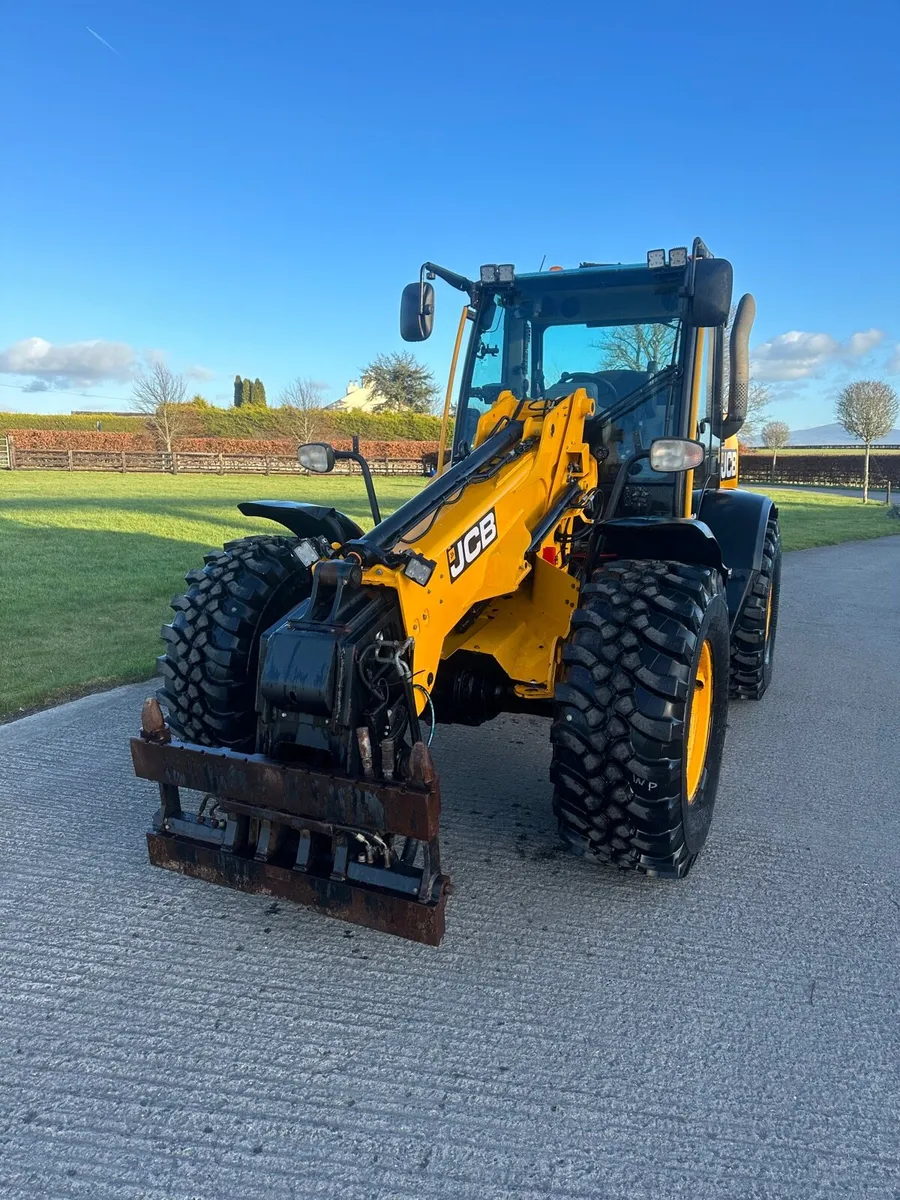 Jcb tm320s DUE IN - Image 3