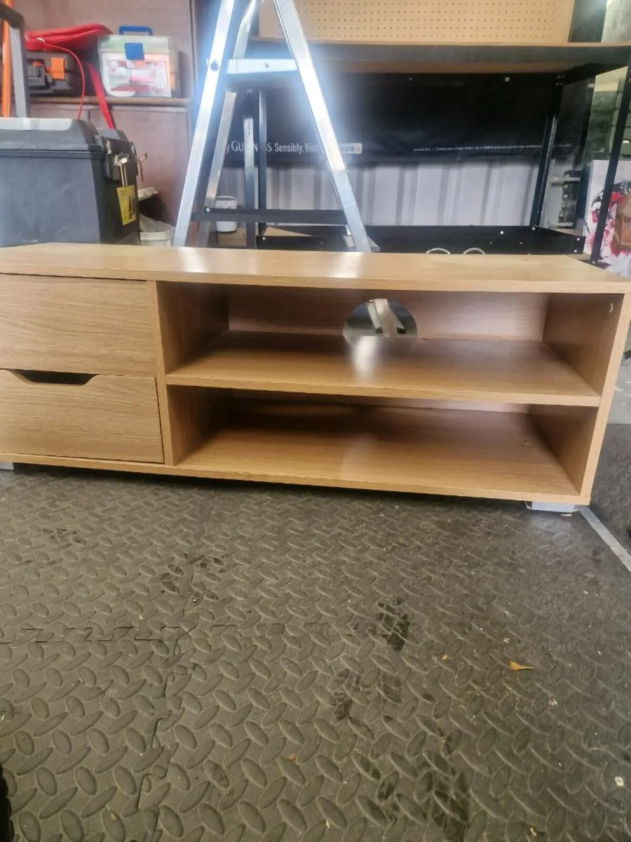 Tv stand - Image 1