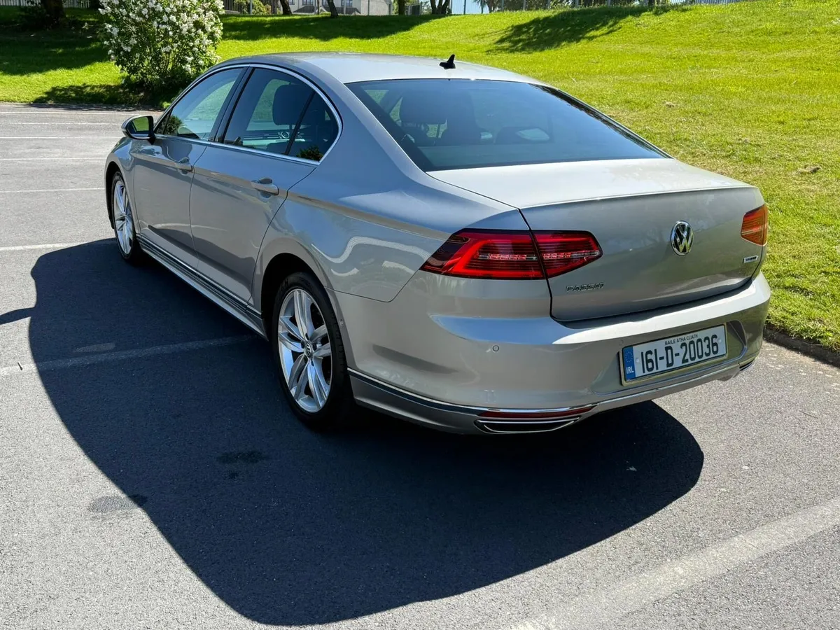 Volkswagen Passat - Image 3