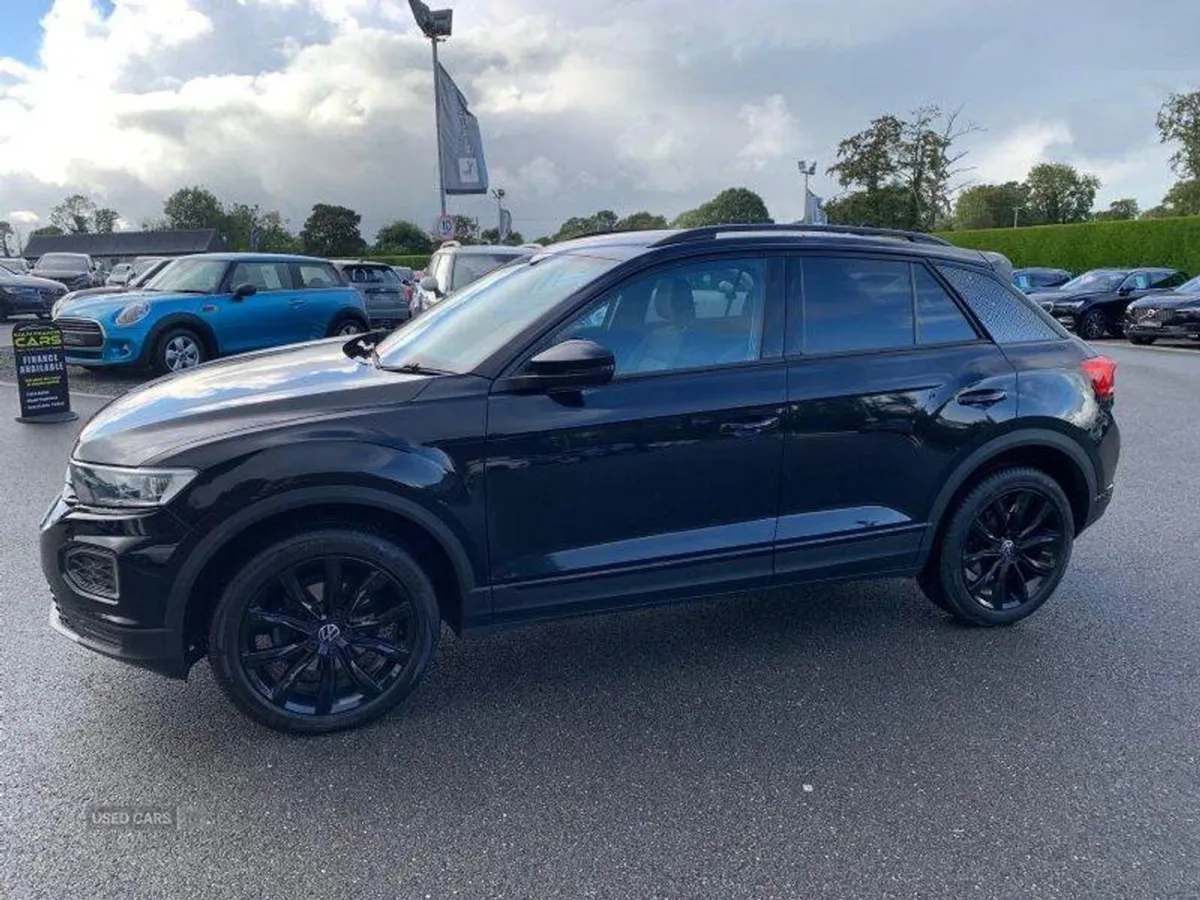 Volkswagen T-Roc Black Edition - Image 2