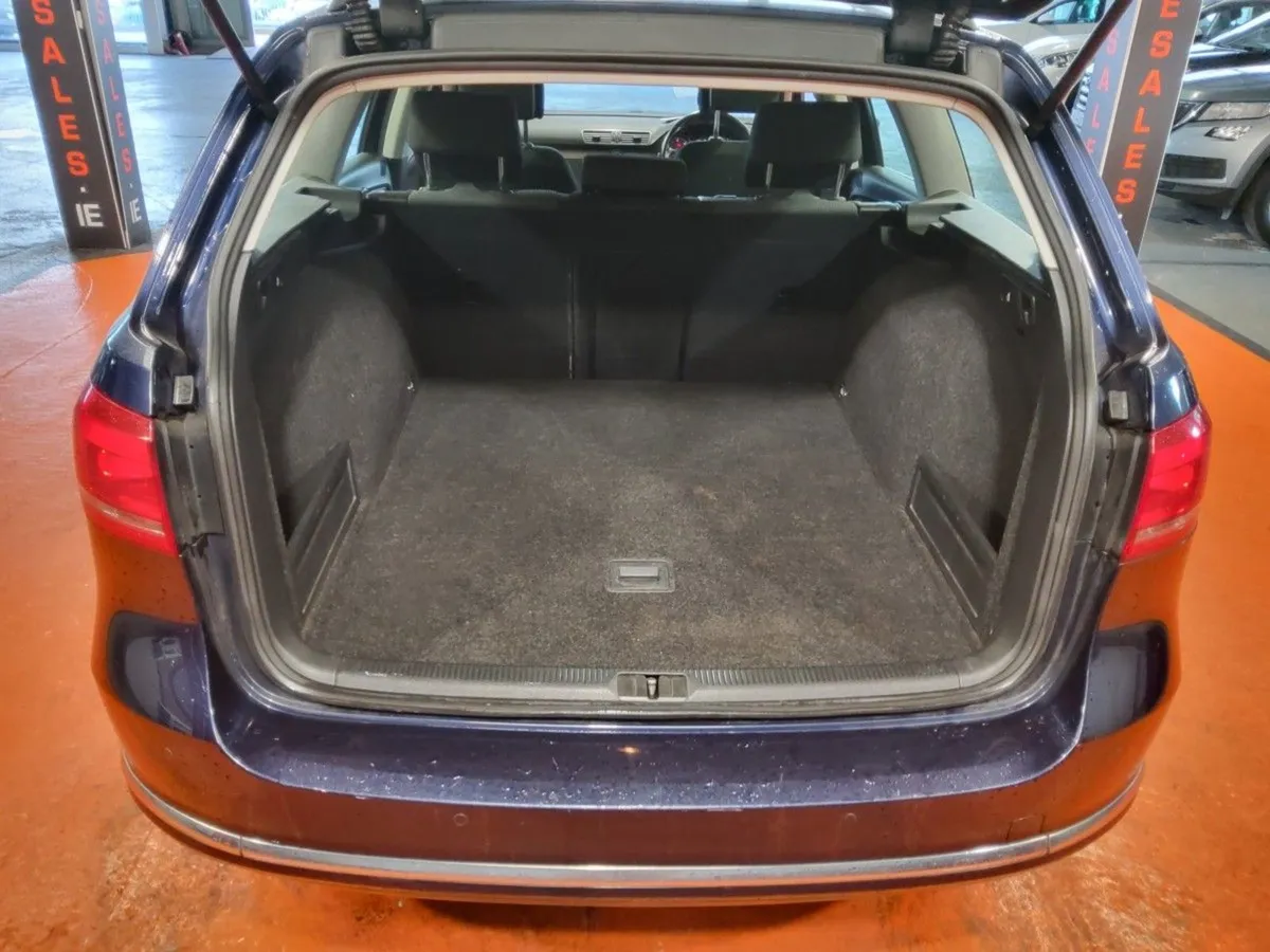 Volkswagen Passat 2.0 TDI Comfortline Bluemotion - Image 4