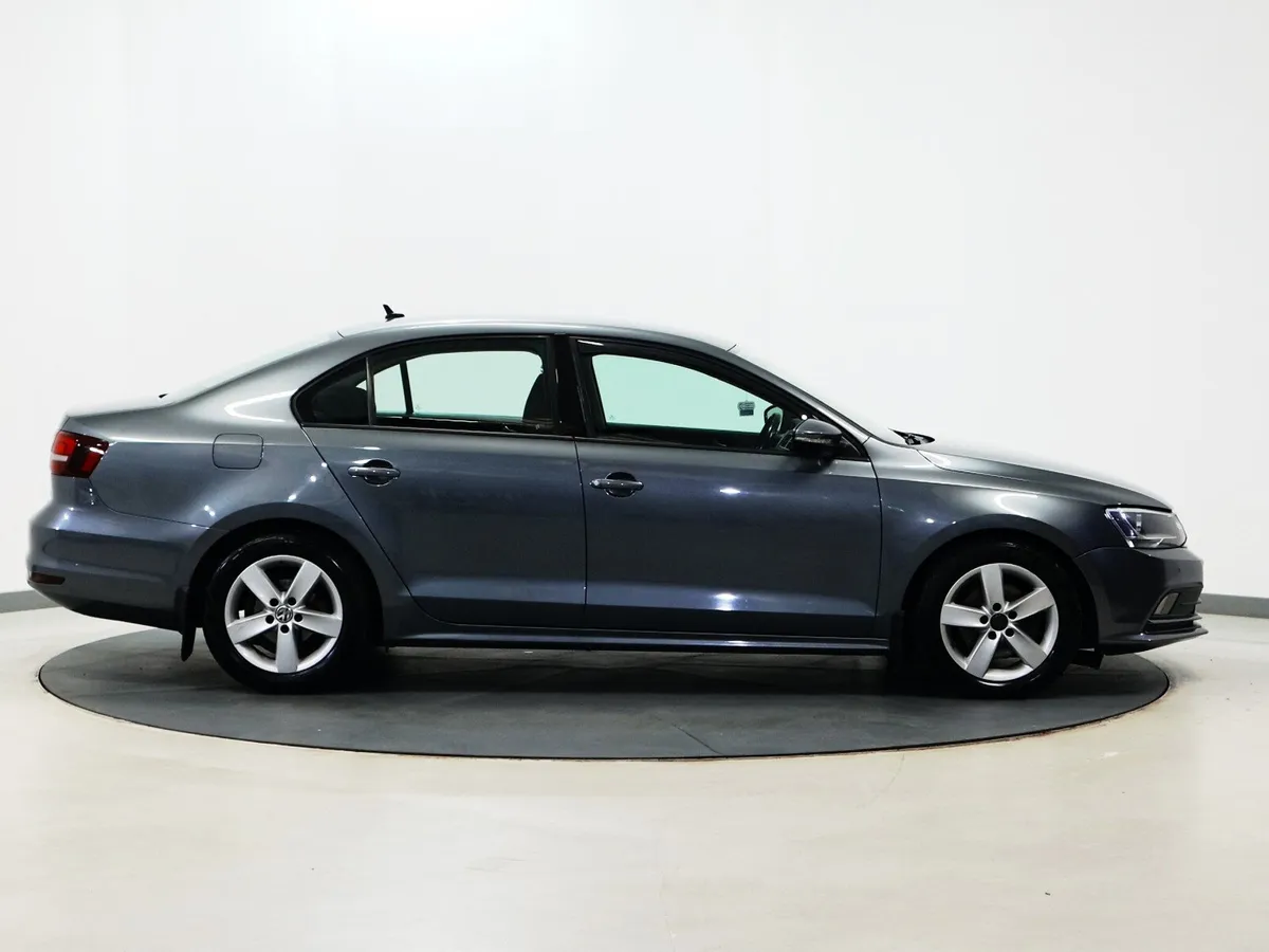 *50* 2019 Volkswagen Jetta 2.0 tdi comfortline - Image 3