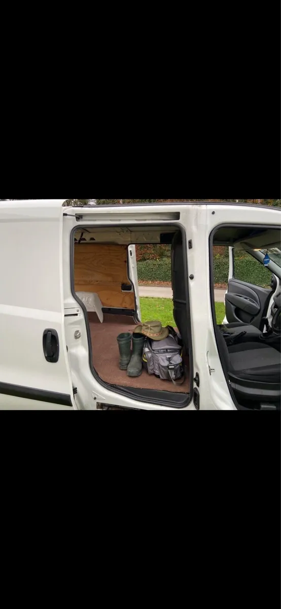 2013 FIAT DOBLO MAX PRIVET TAX - Image 2