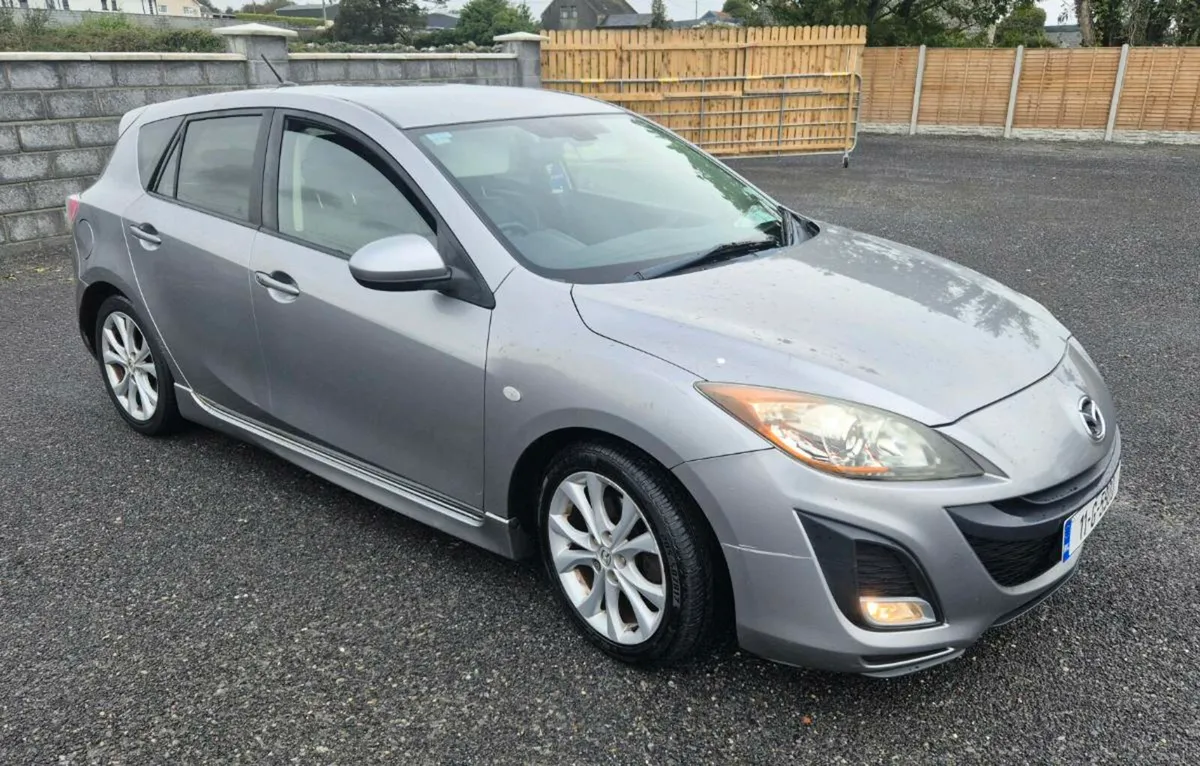 2011 MAZDA 3 - Image 1