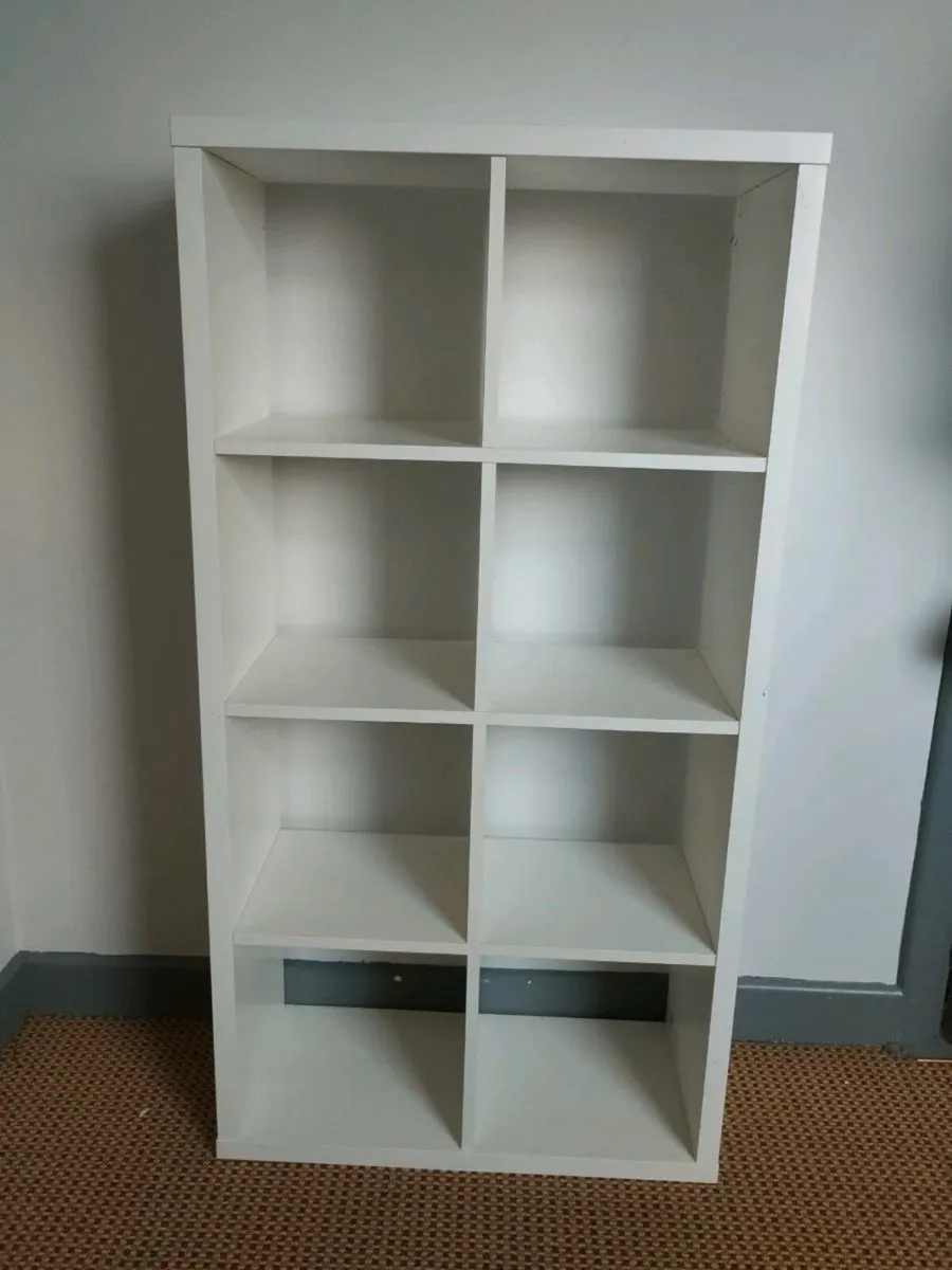2x4 cube shelf - Image 1
