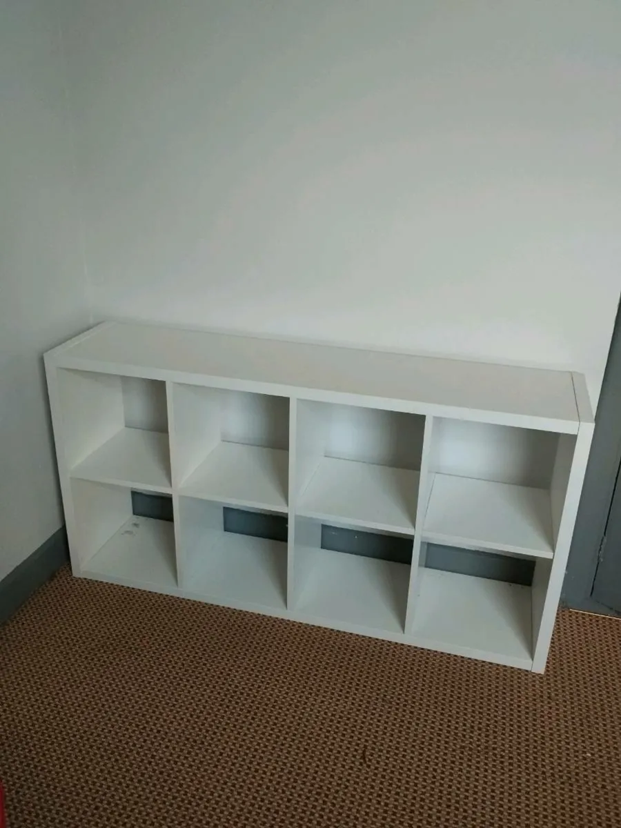 2x4 cube shelf - Image 3