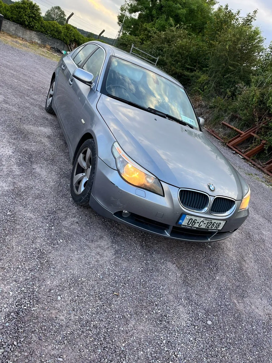 BMW 520d 2006 - Image 1