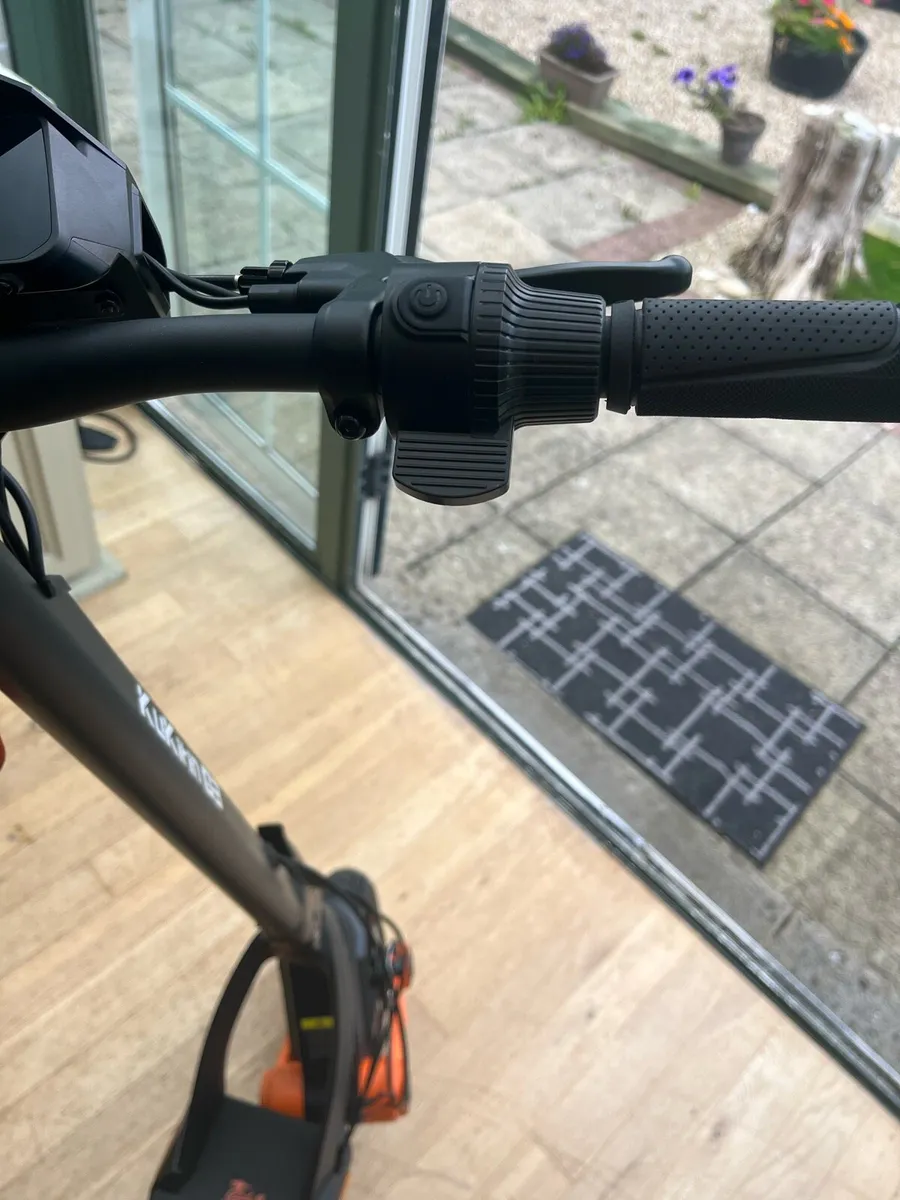 Kukirin G3 Electric Scooter - Image 3
