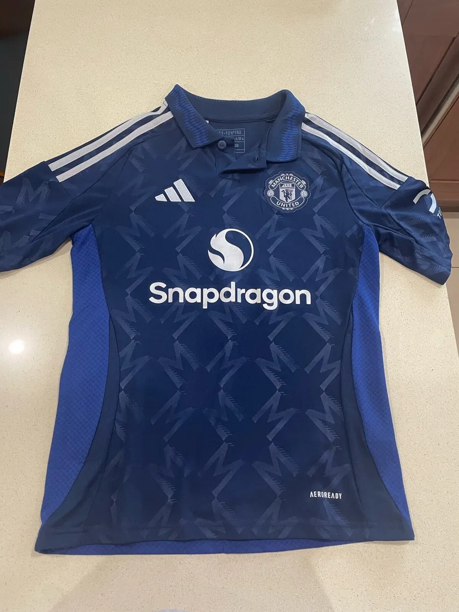 2024/2025 Manchester United Away Jersey - Image 1