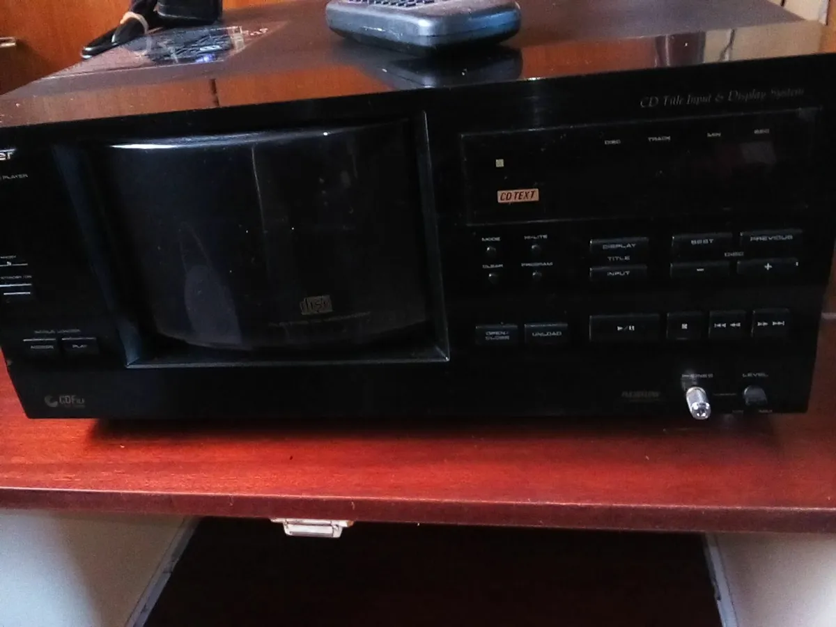 Pioneer PD-F958 100+1 CD Changer, (juke box) - Image 2