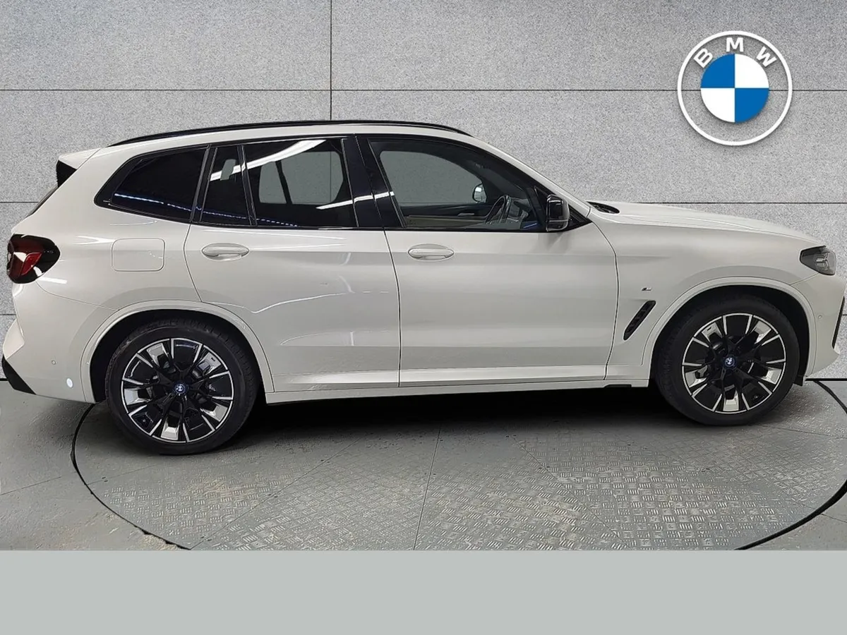 BMW iX1 Edrive20 M Sport - Image 3