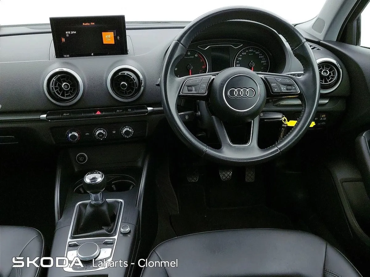 Audi A3 Limousine 1.5tfsi 150HP SE 4DR - Image 2