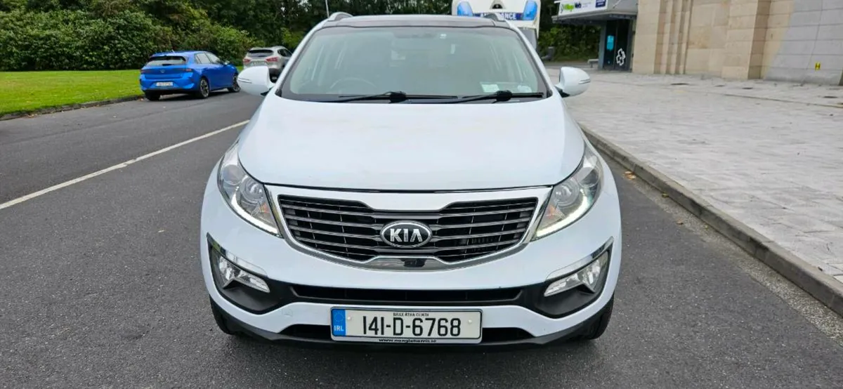KIA SPORTAGE HI SPEC CAR - Image 2