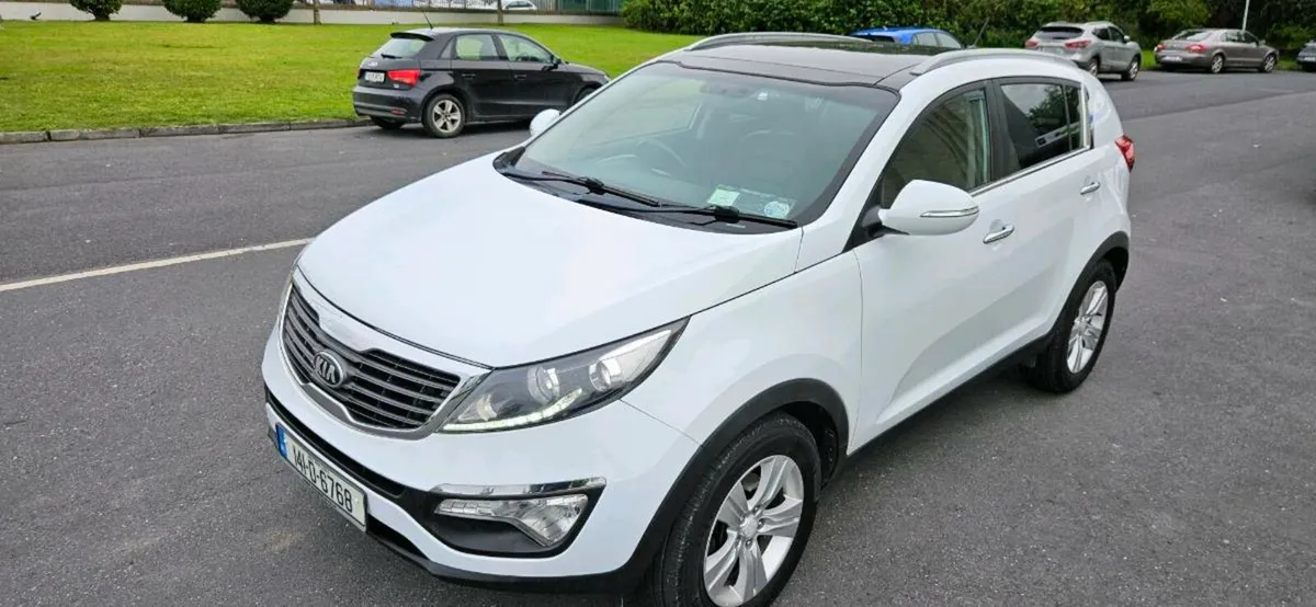 KIA SPORTAGE HI SPEC CAR - Image 3