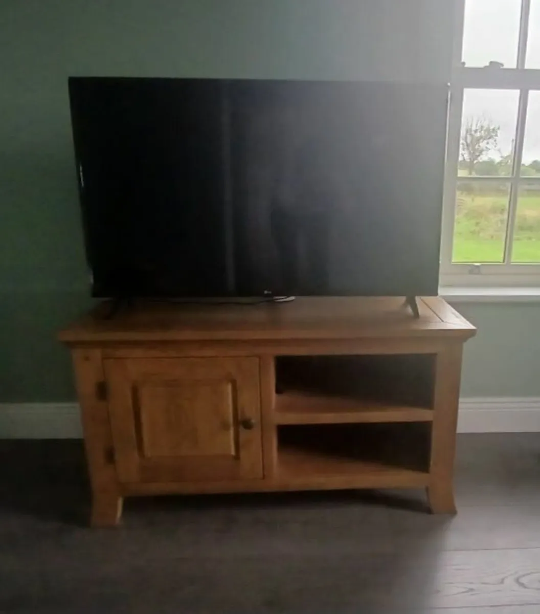 TV stand
