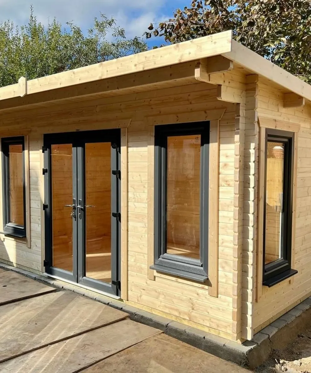20×10 Coola Pent 44mm Log Cabin & Garden Rooms - Image 2