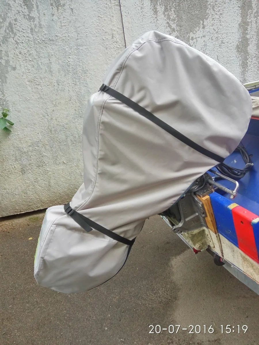 Outboard engine covers for storage /transportation - Image 1