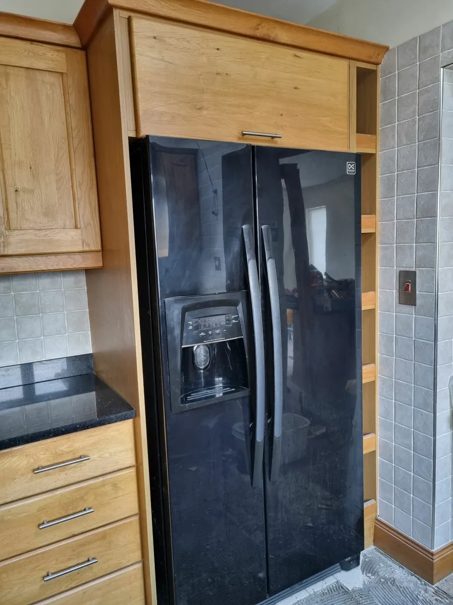 Kitchen cabinets with appliances - Image 2
