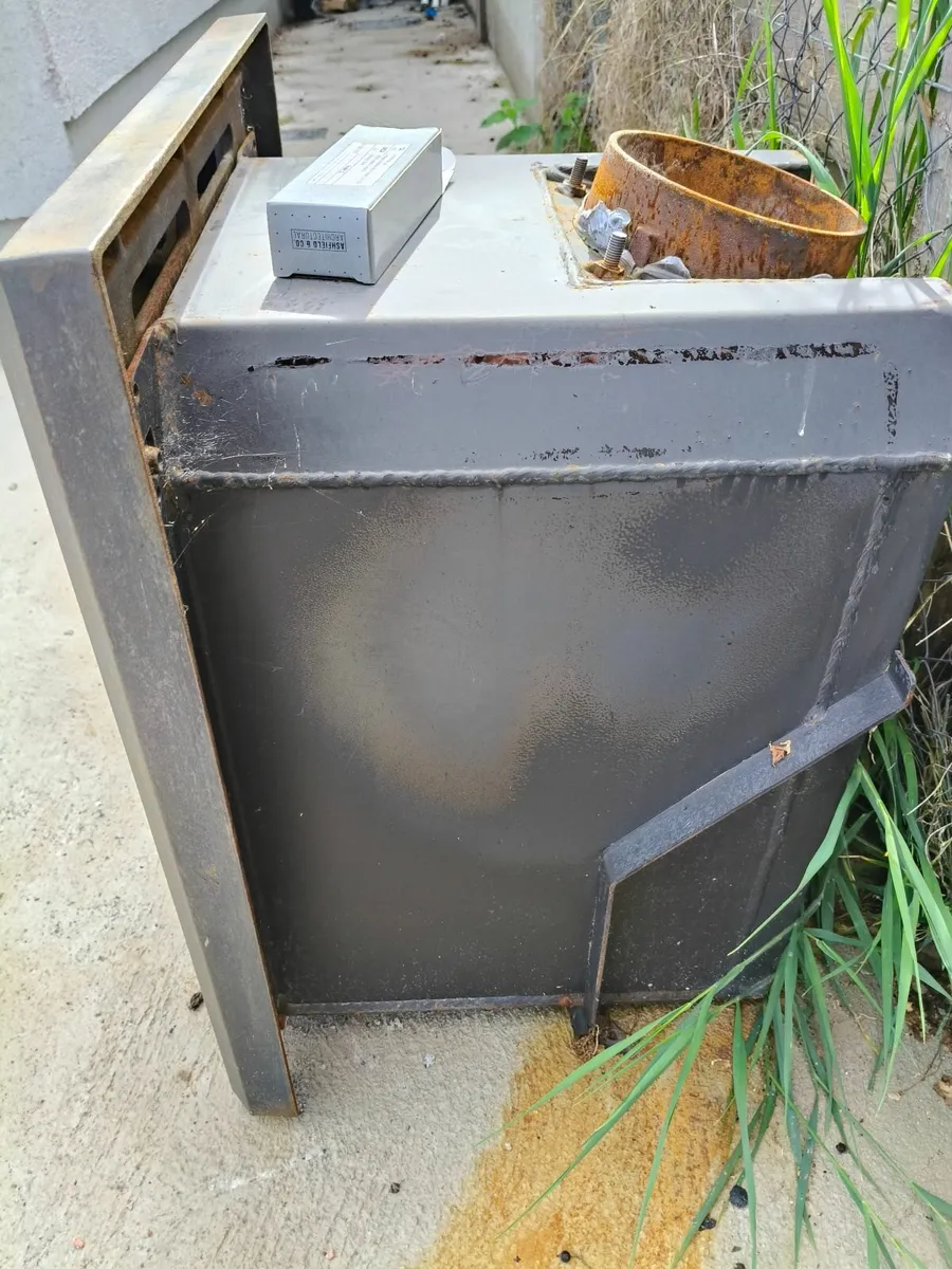 Stove - Image 1