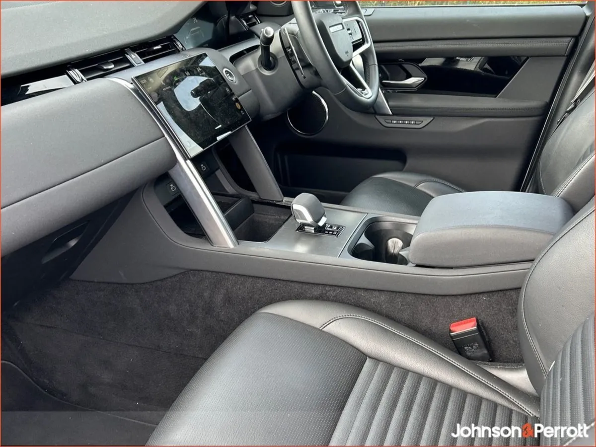 Land Rover Discovery Sport 1.5 I3 Phev 309 PS AWD - Image 4