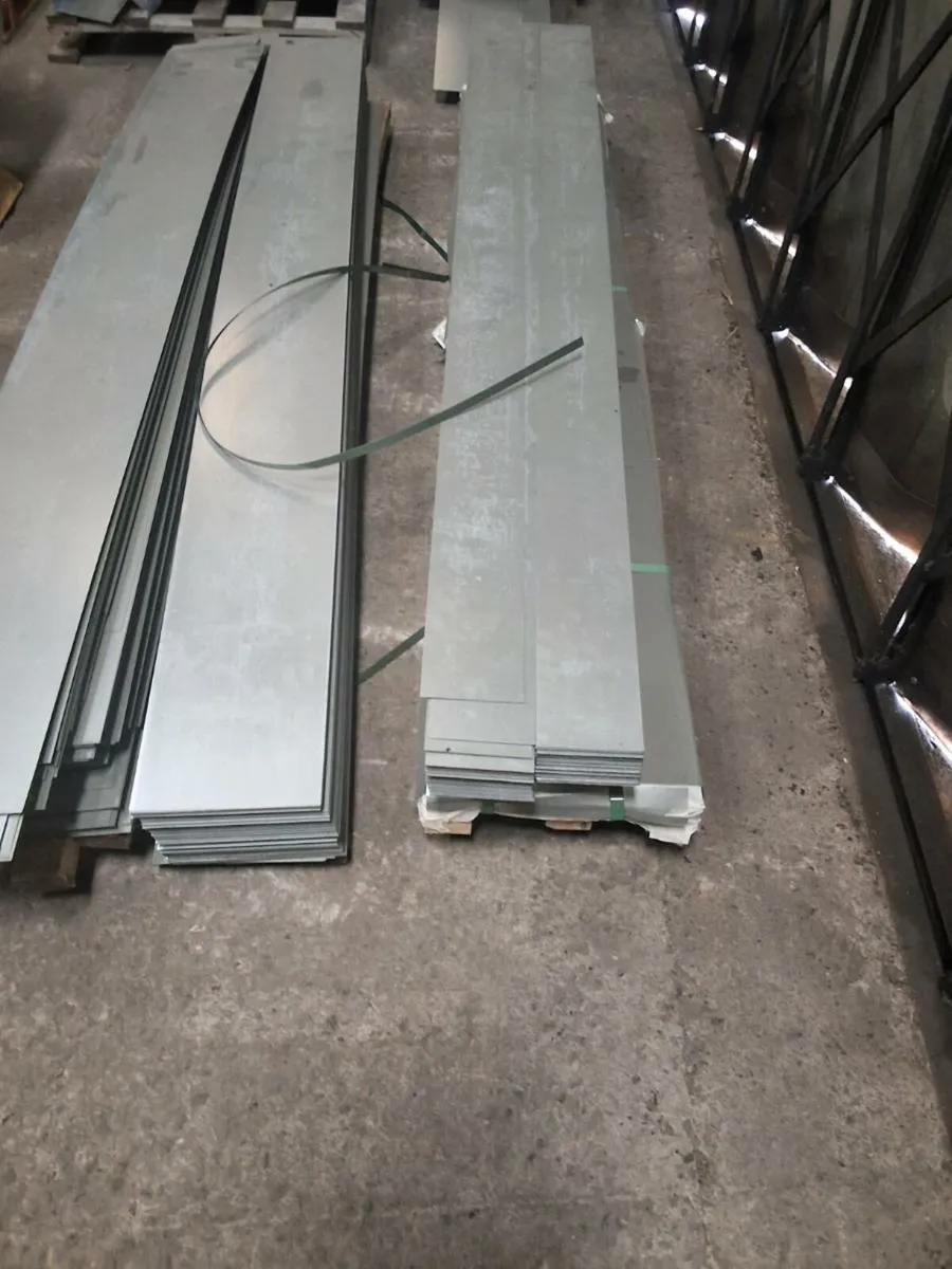 Galvanised metal plates - Image 2