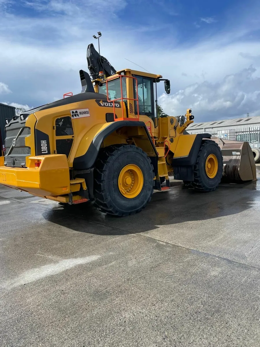 VOLVO 180H LOADING SHOVEL - Image 3