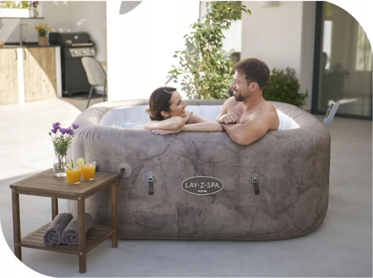 Lay z spa Rome 4 person hot tub - Image 3