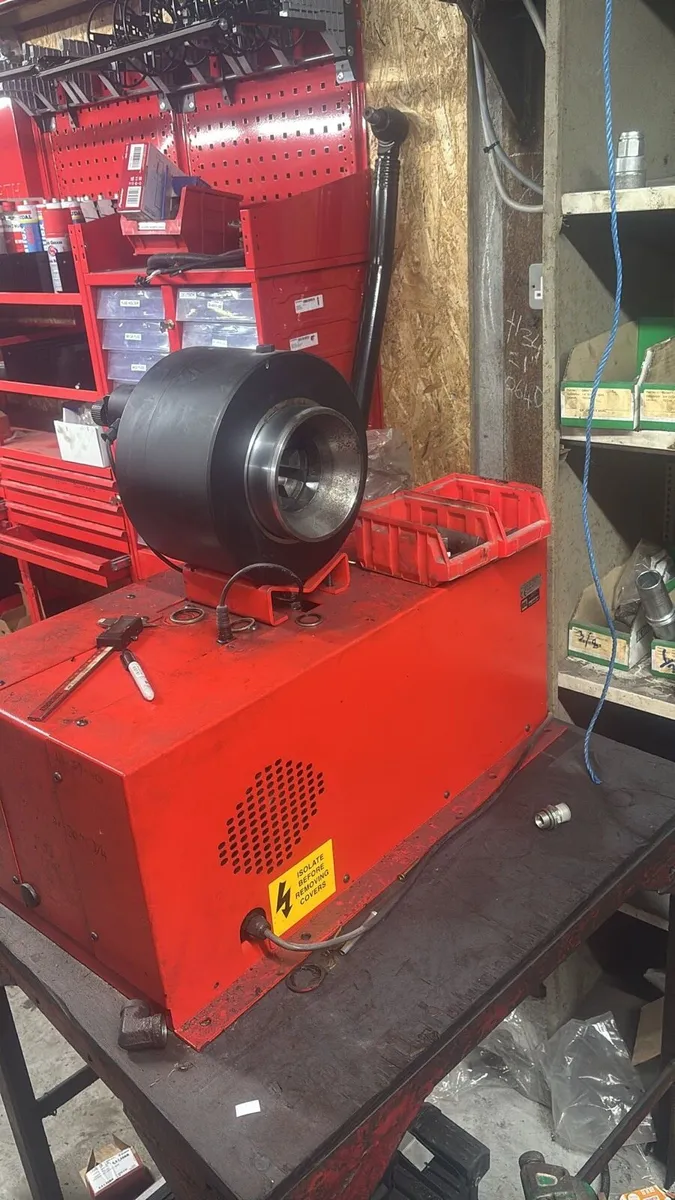 Hydraulic pipe machine - Image 2