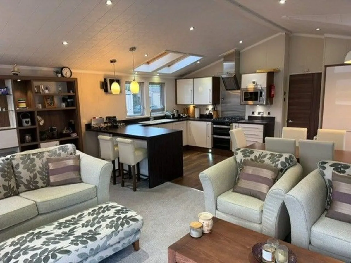 2014 Willerby New Hampshire 3 Bed Mobile Home - Image 4