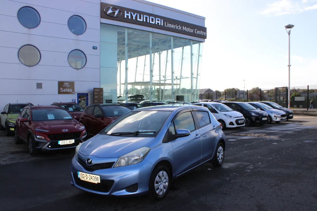 Toyota Vitz 2013 - Image 1