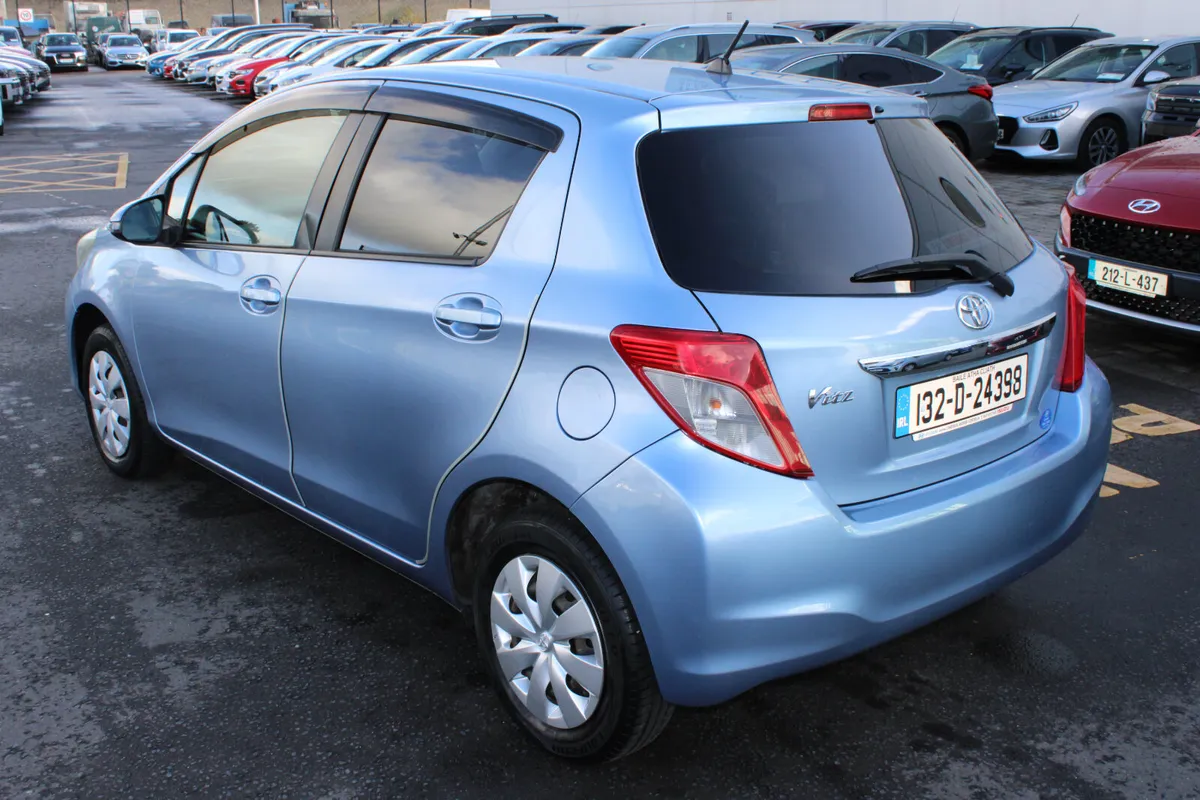 Toyota Vitz 2013 - Image 3