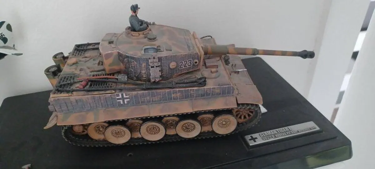 1/72 Scale Force of Valor T-34 tank and Tiger Tank - Image 1