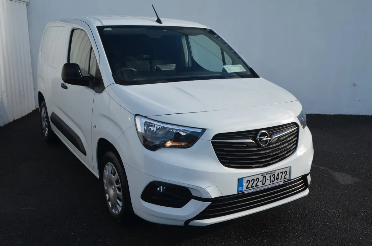 HIGH SPEC SPORT-AIR CON-3 SEATS-PRICE INCLS VAT - Image 3