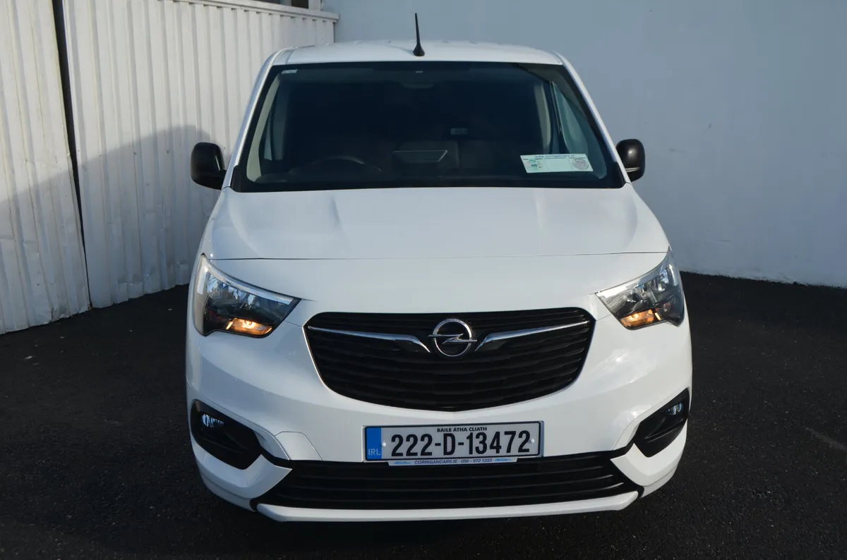 HIGH SPEC SPORT-AIR CON-3 SEATS-PRICE INCLS VAT - Image 4