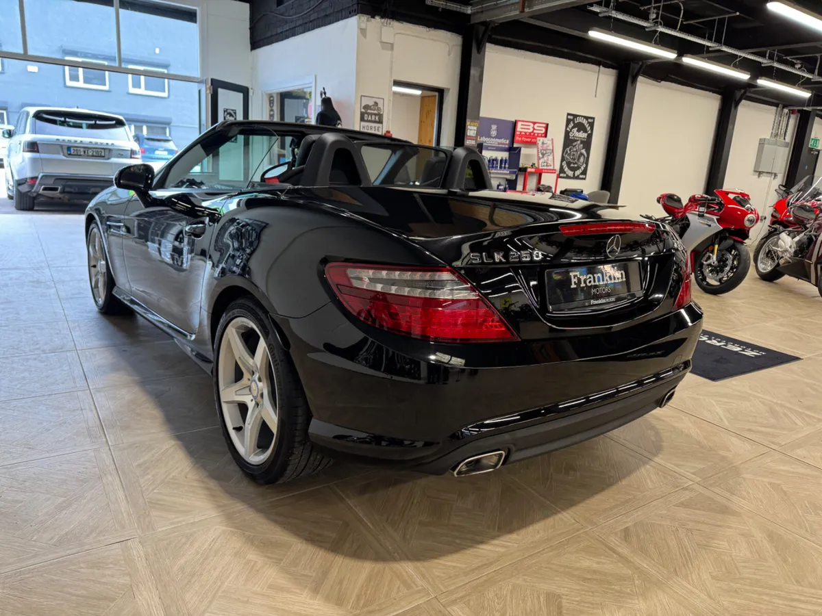 Mercedes-Benz SLK 2013 - Image 4